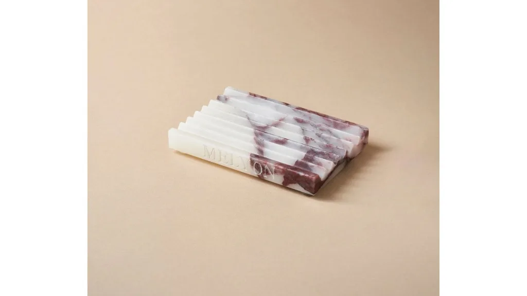 A marble soap dish
