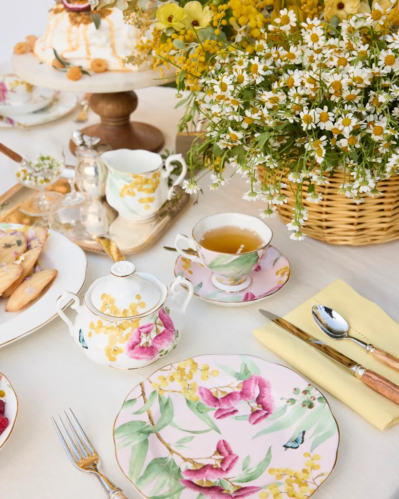 Miranda Kerr's Royal Albert Australiana collection