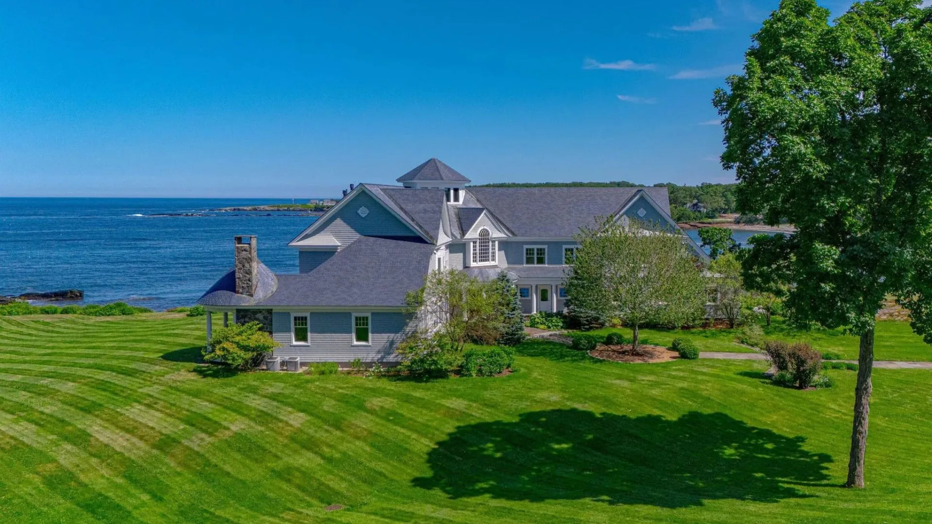The shingled exterior of Bette Davis's former estate in Maine. 