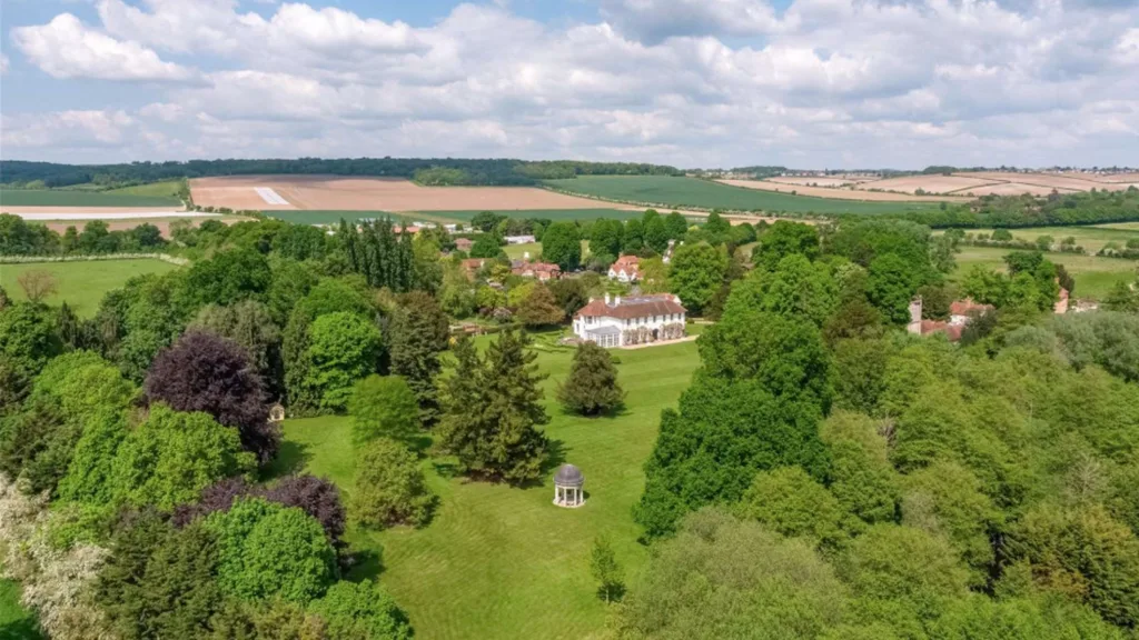 Mel B's estate in England.