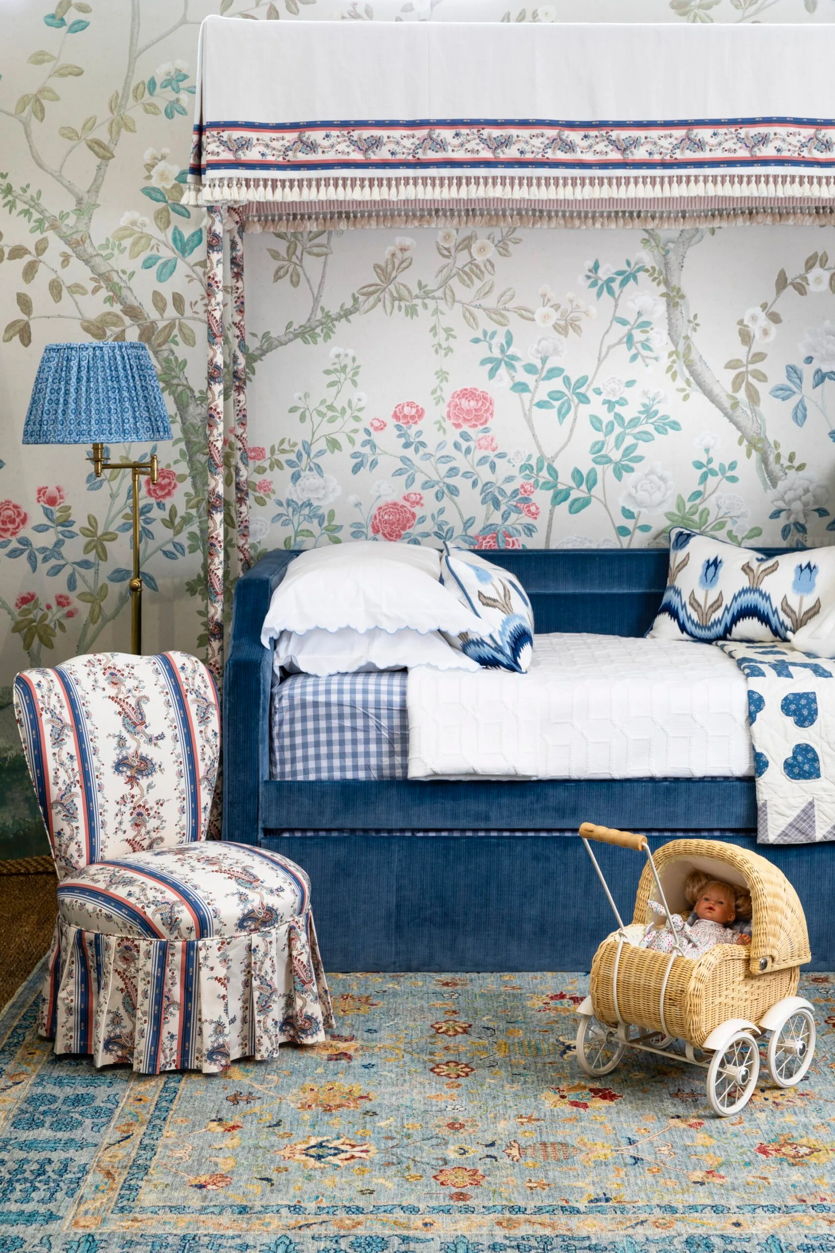 A children's bed that doubles as a sofa. 