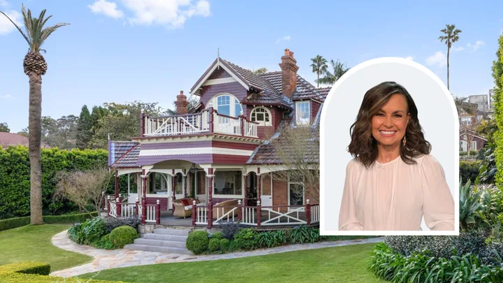 Lisa Wilkinson’s Cremorne home passes in at $24.5m at auction