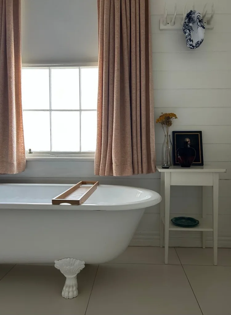 Poets Lodge Daylesford bathroom