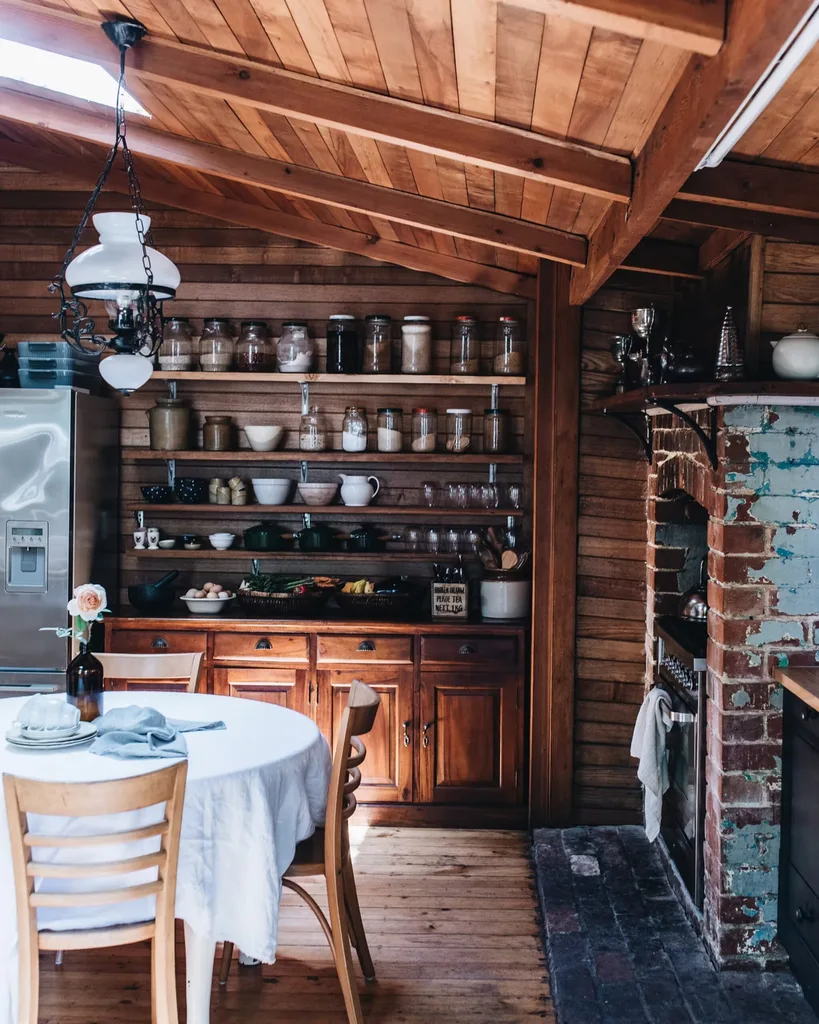 Poet's Lodge Daylesford kitchen