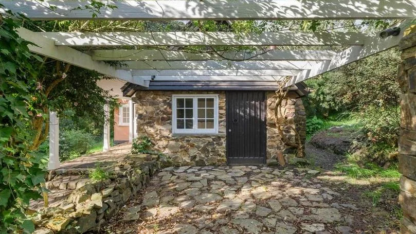 Edna Walling studio cottage