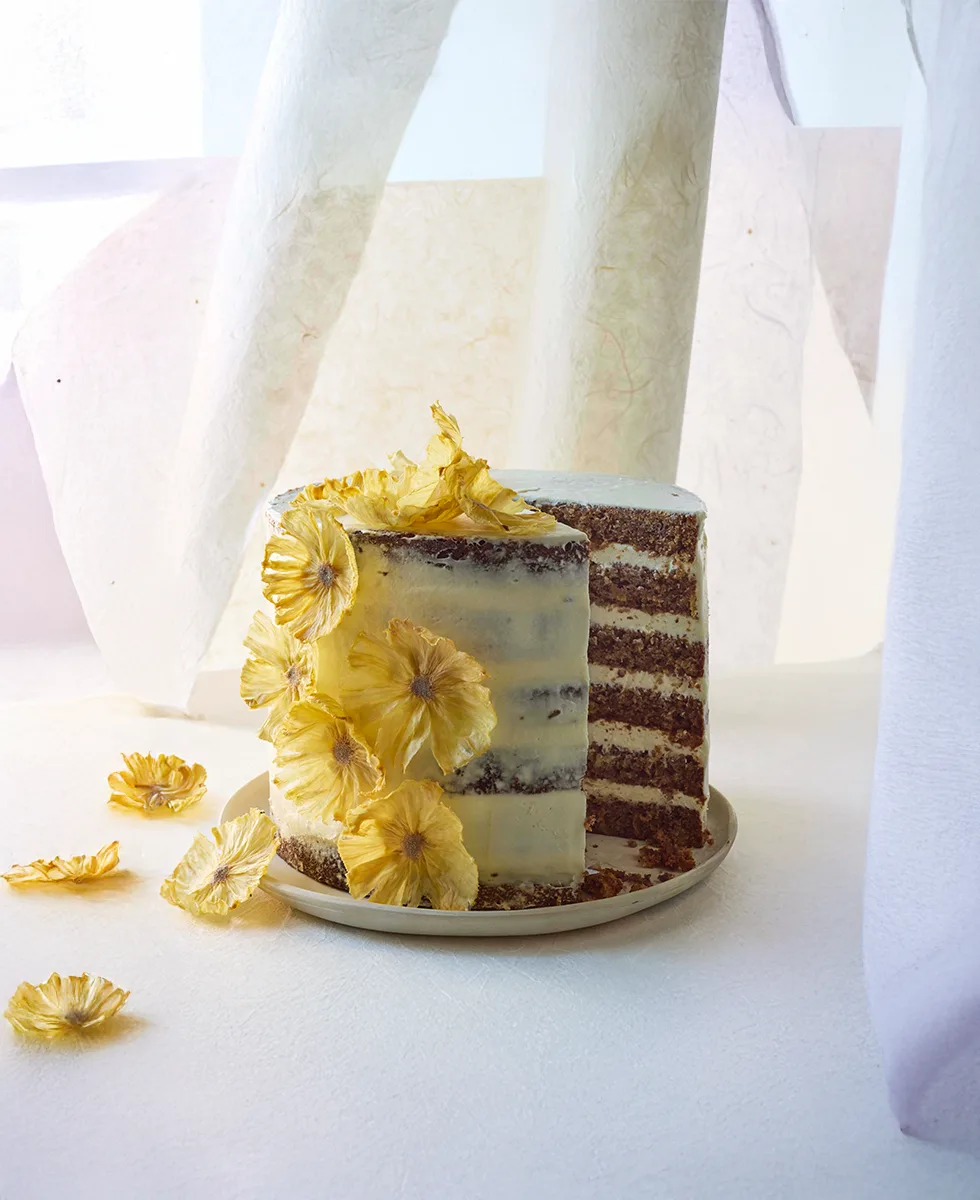 Hummingbird cake with pineapple flowers