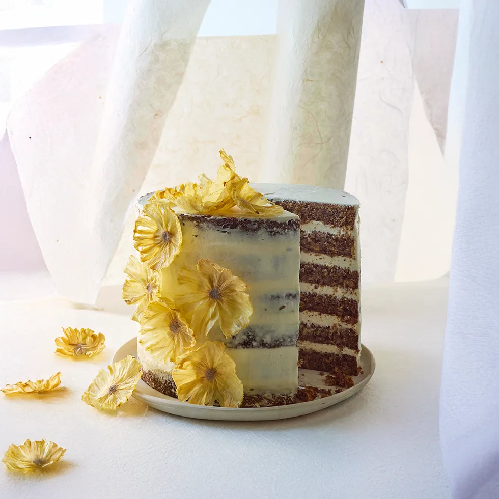 Hummingbird cake with pineapple flowers