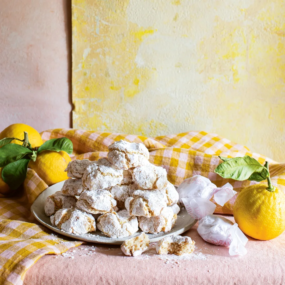lemon and fennel seed amaretti