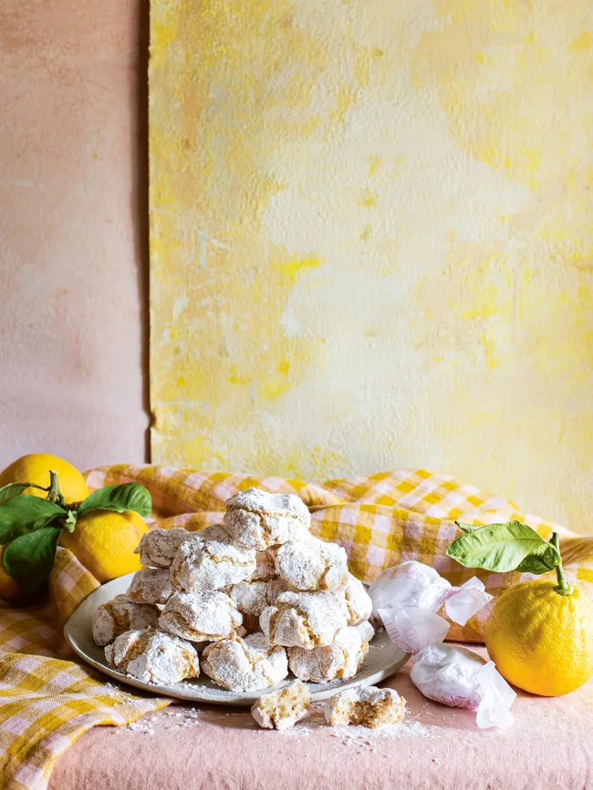lemon and fennel seed amaretti