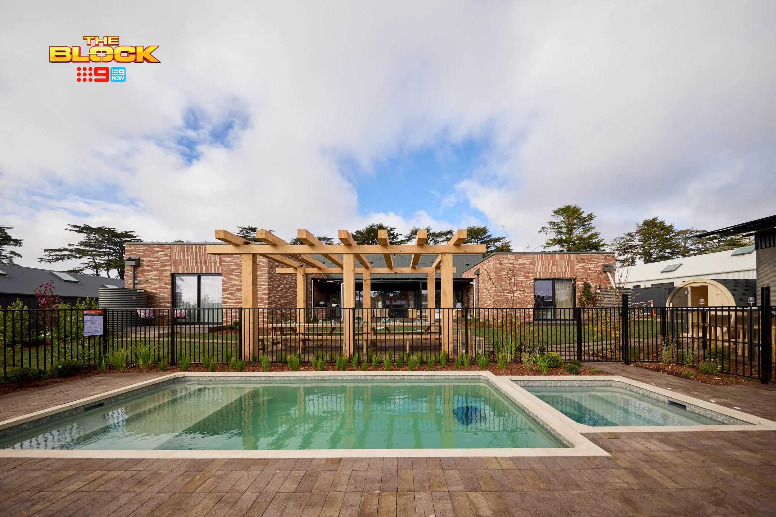 Alicia and Sonny's backyard on the Block.