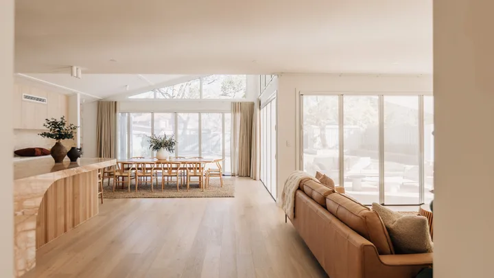 luxaflex velascreen entertaining