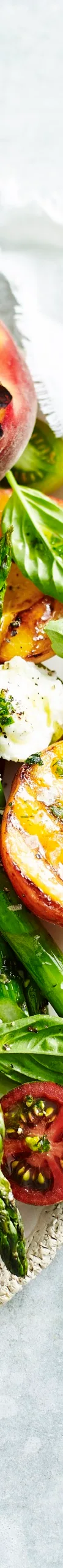 Peaches, asparagus and mozzarella salad