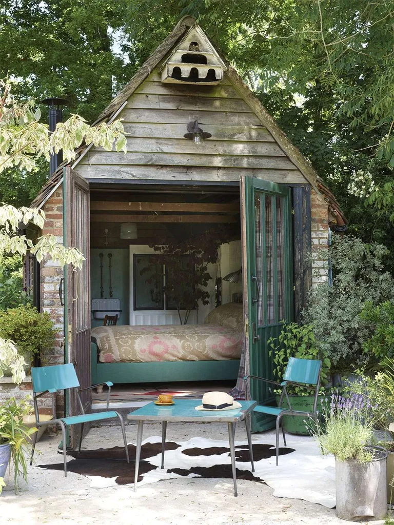 Sienna Miller's shed