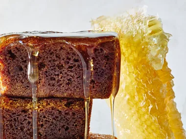 Spiced honey cakes