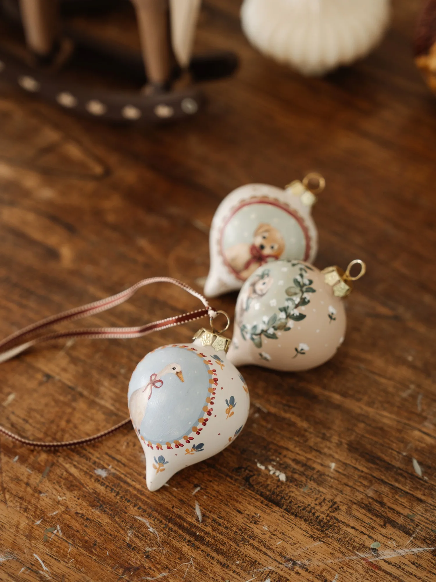 Home Beautiful Fledge & Thread decoarions