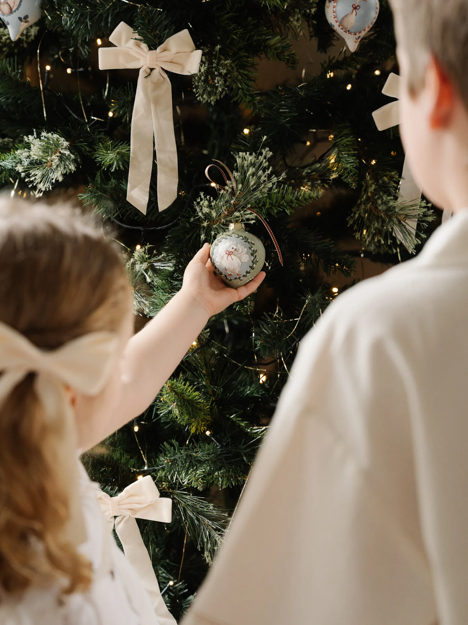 Fledge and Thread Keren Fraser home Christmas decorations