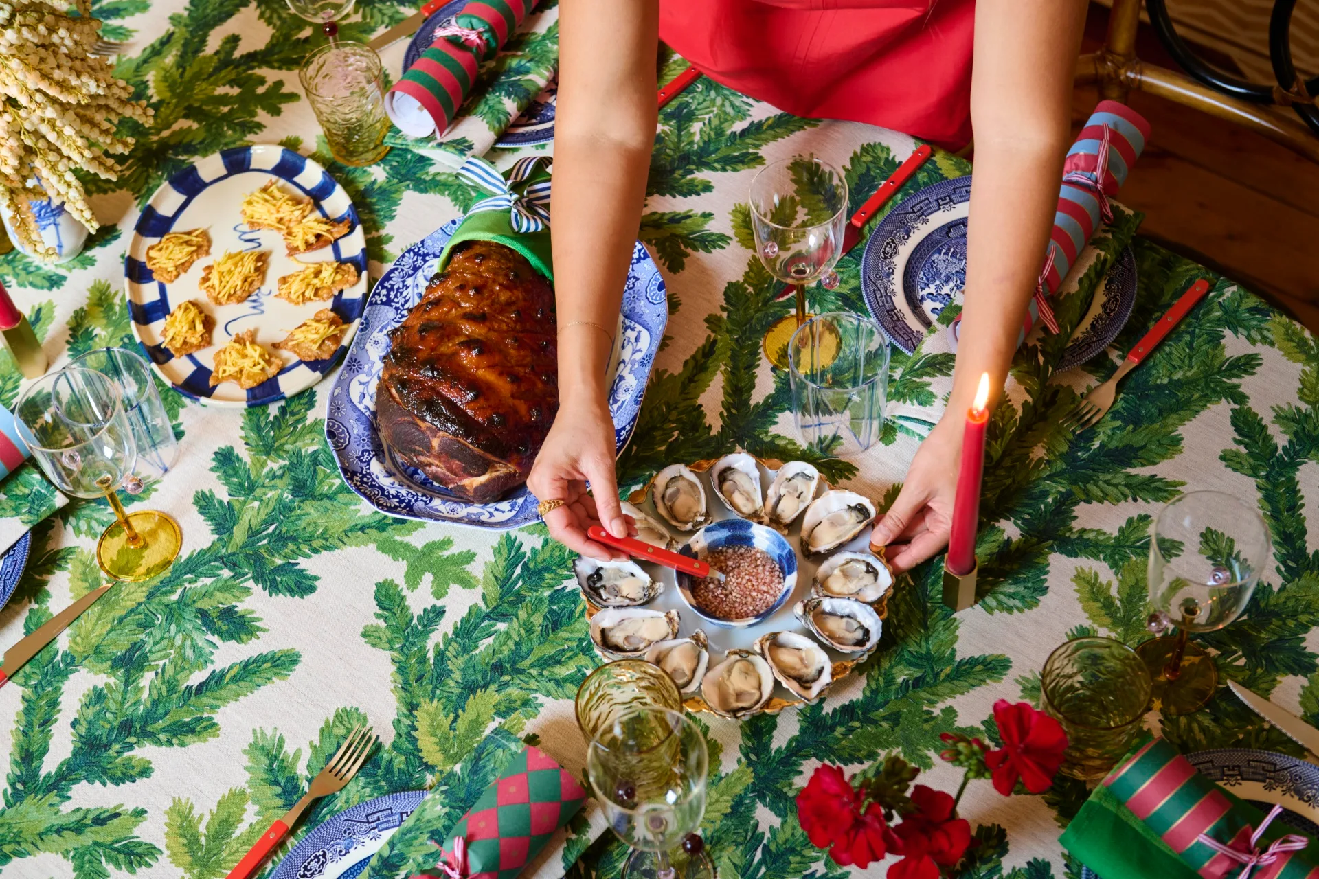 Jess Nguyen's Christmas dining table.