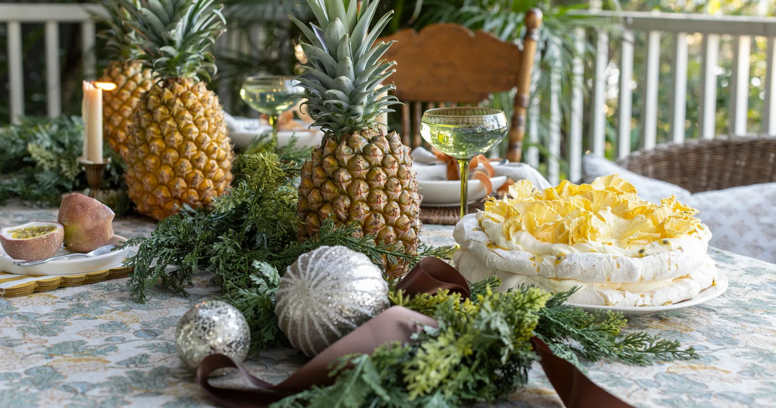 Tara Dennis River House Christmas Entertaining pineapple themed dining table decorations
