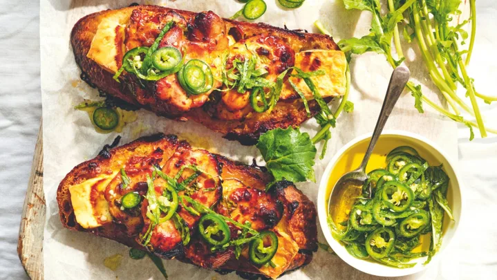 Donna Hay’s harissa chicken and fetta baked garlic bread