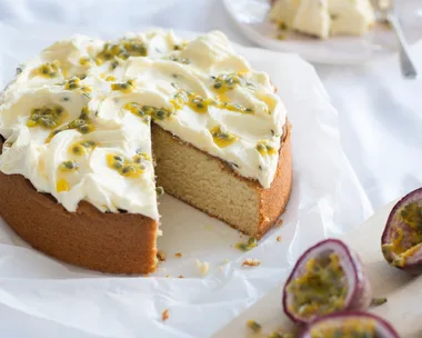 Easy vanilla cake with passionfruit buttercream