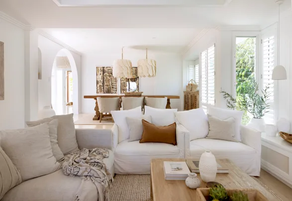 How interior experts recreate the relaxed vacation feel in their homes