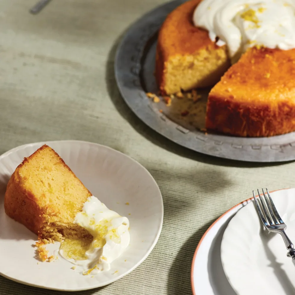 Greek lemon yoghurt cake