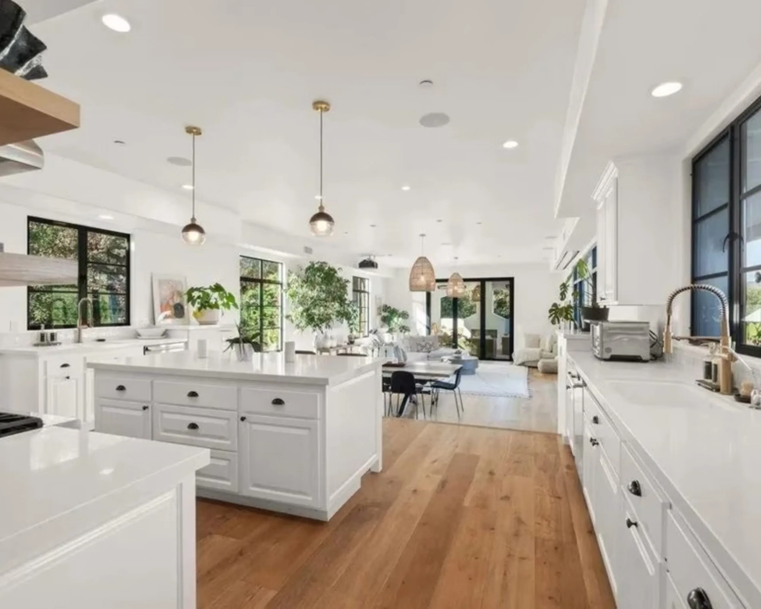 Justin Baldoni home for sale kitchen (2)