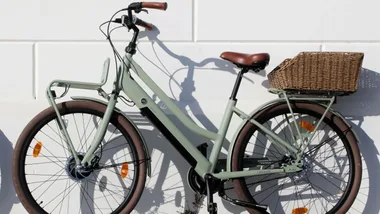 LEKKER Bikes discount code: save on Dutch style electric bikes like this LEKKER Jordaan Urban 8sp eBike