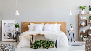 Save on linen bedding and luxurious towels with a Linen house discount code.