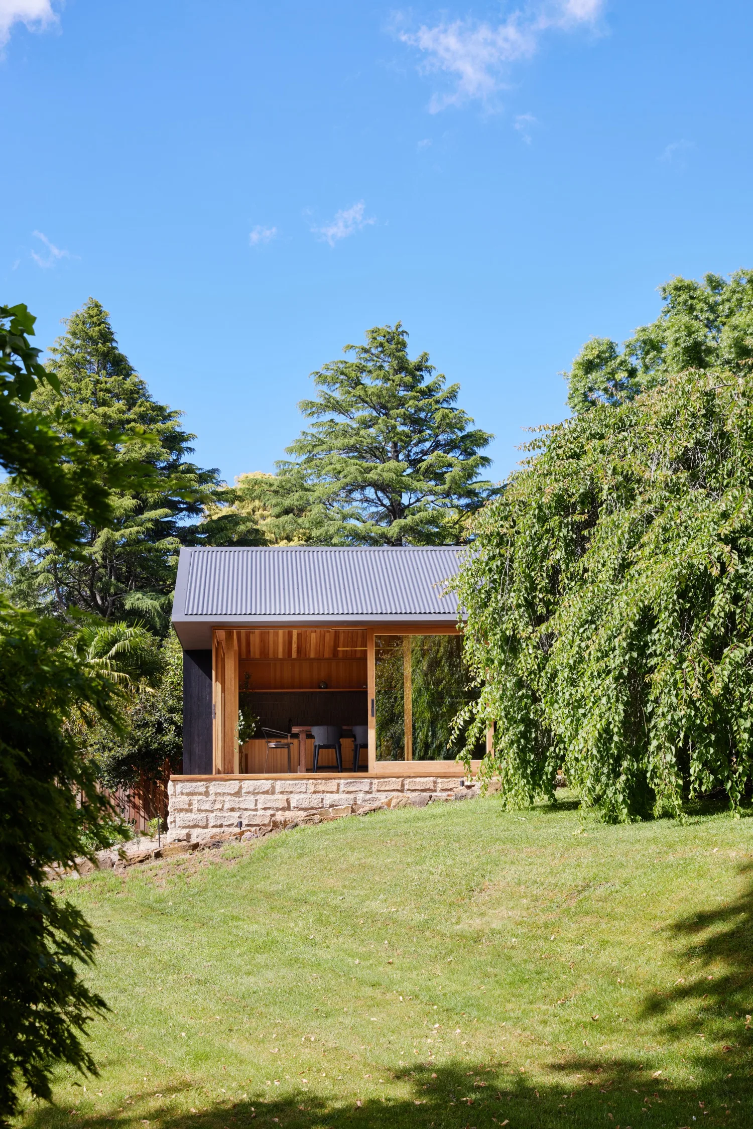 Blue Mountains home pavilion garden outdoor entertaining