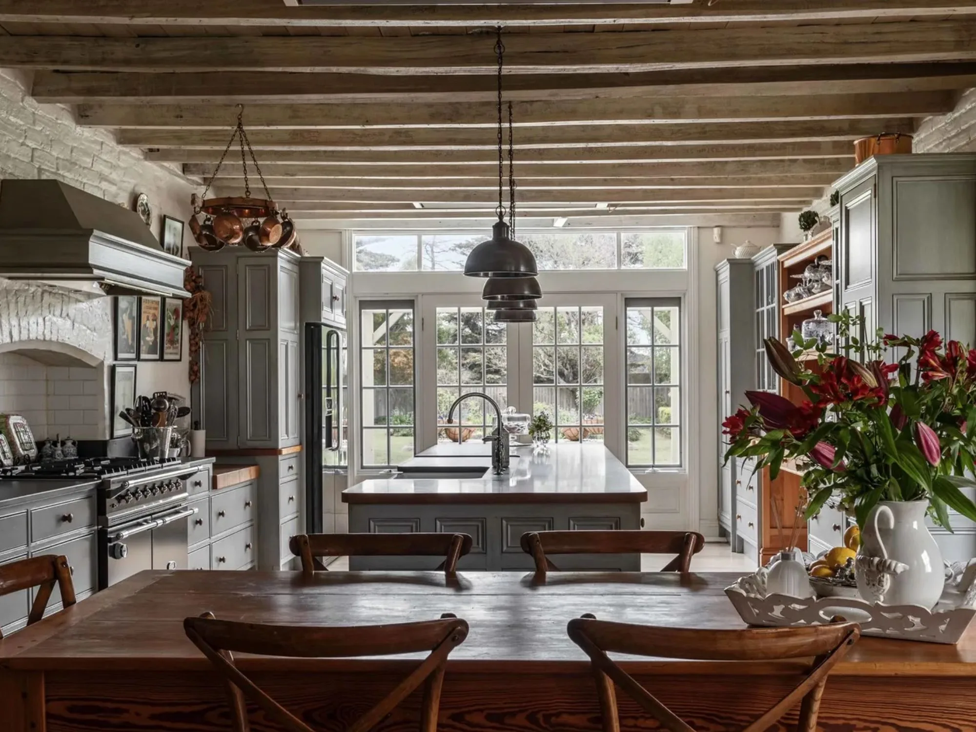 Country-style kitchen in Cleveland House Tasmania