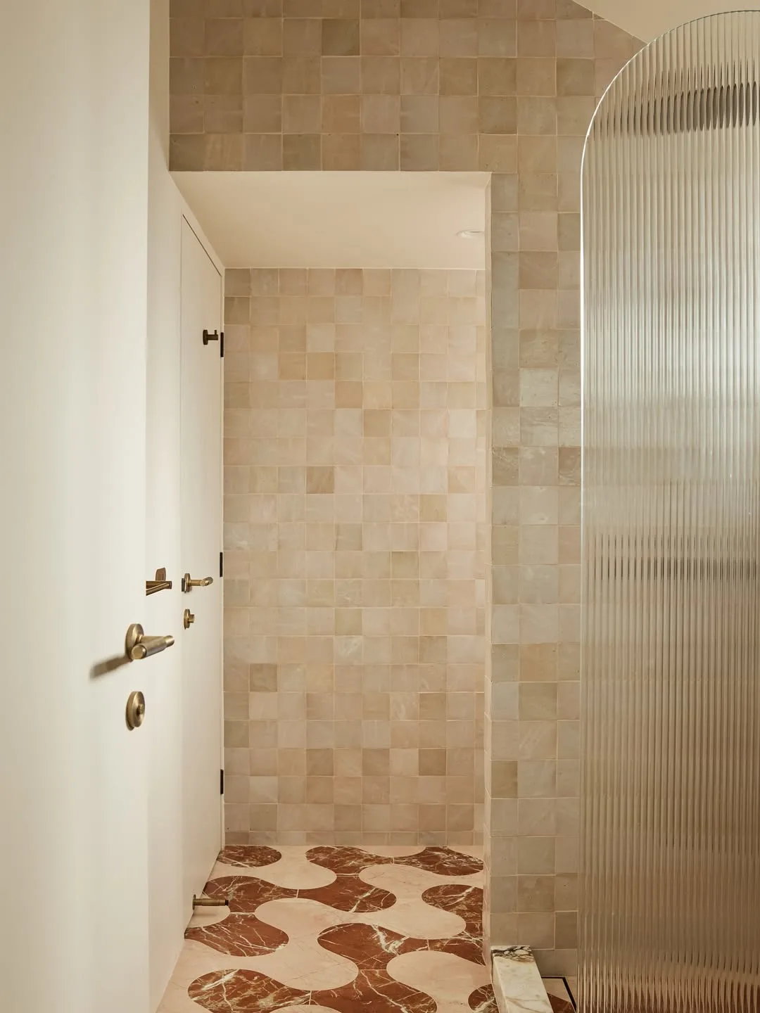 Laura and Matty J South Coast Home Chante Mer bathroom