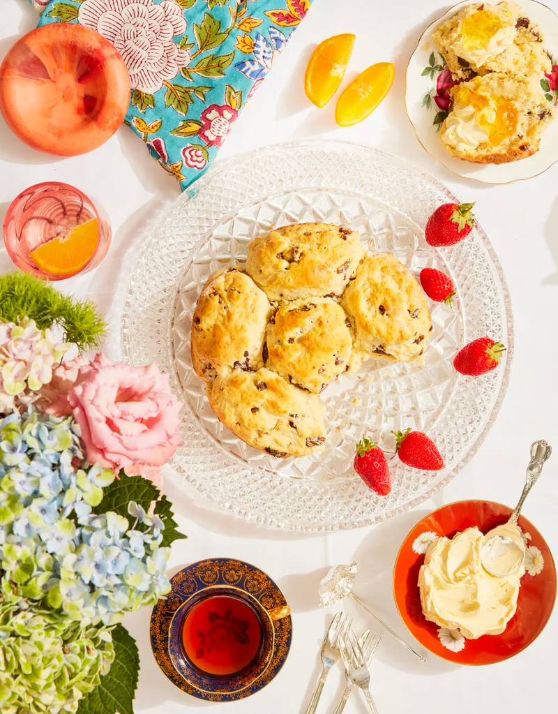 Date and orange scones