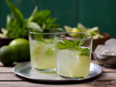 Lychee mojito