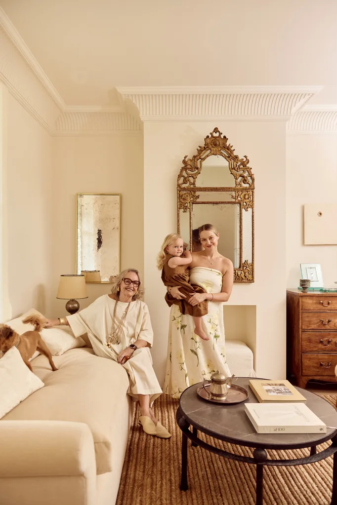 Phoebe Nicol with her mum Robbie and daughter