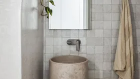 Curved Bathroom Vanities Are Trending&nbsp;In&nbsp;Australia &mdash; Here&rsquo;s How&nbsp;To&nbsp;Style Them&nbsp;