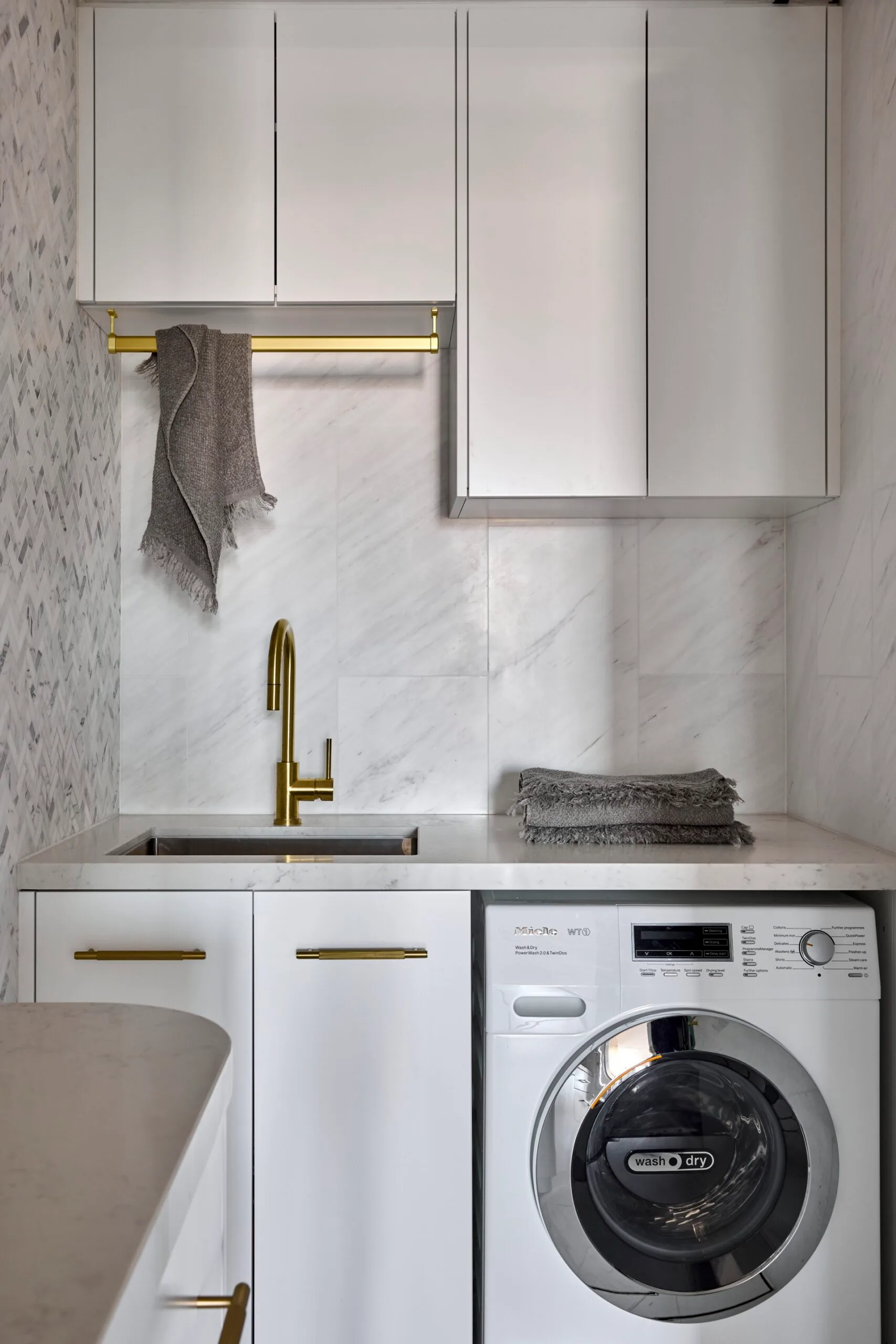 Lisa Santamaria interior design renovation on Lavender Bay apartment owned by Dianne laundry