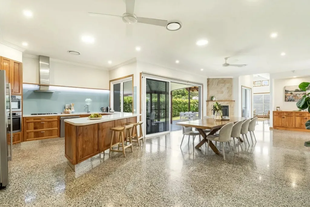 Shelley Craft new renovation project in Byron Bay kitchen dining