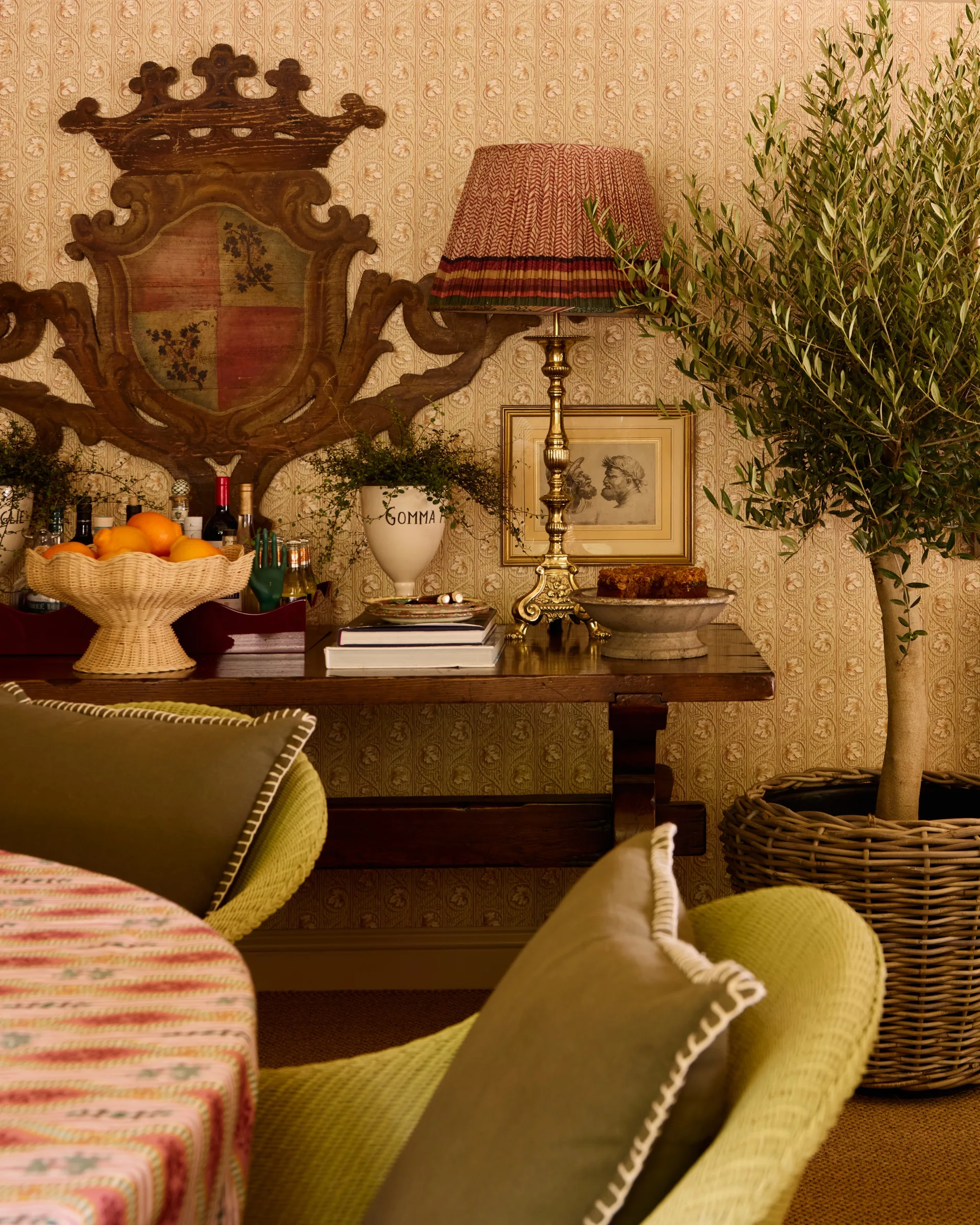 Lisa Burdus home colour and decorating handbook dining room details