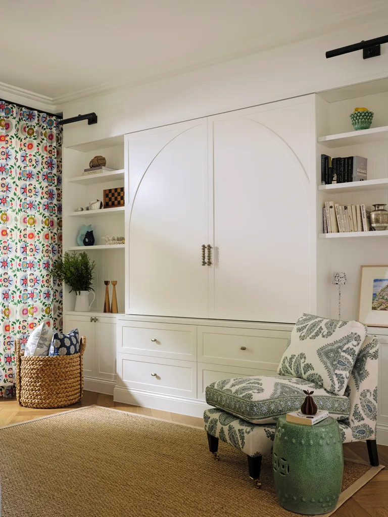 Beautiful Builds Ocean Street Woollarah Interior design by Stephanie Chu Interiors living room