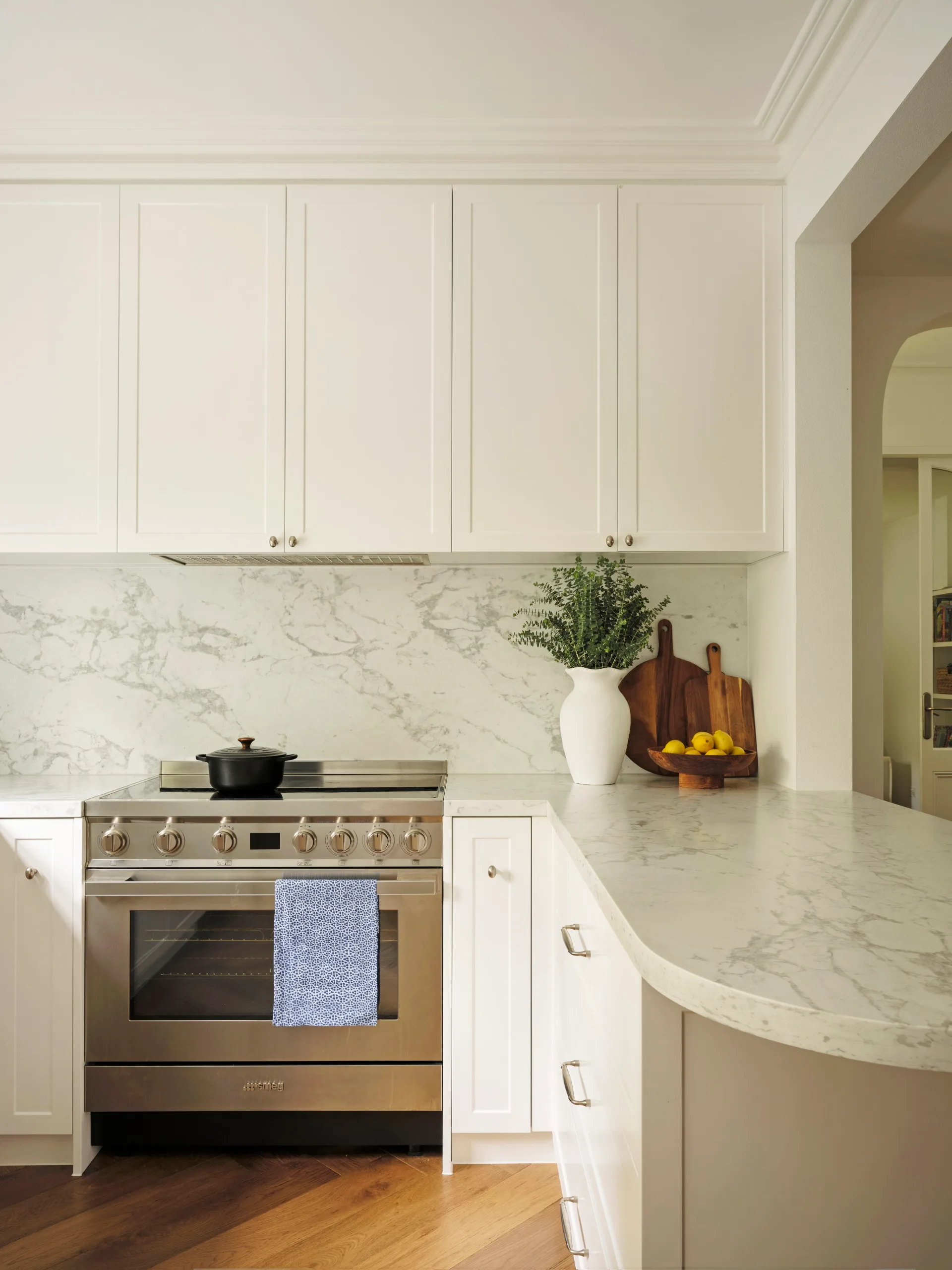 Beautiful Builds Ocean Street Woollarah Interior design by Stephanie Chu Interiors kitchen details
