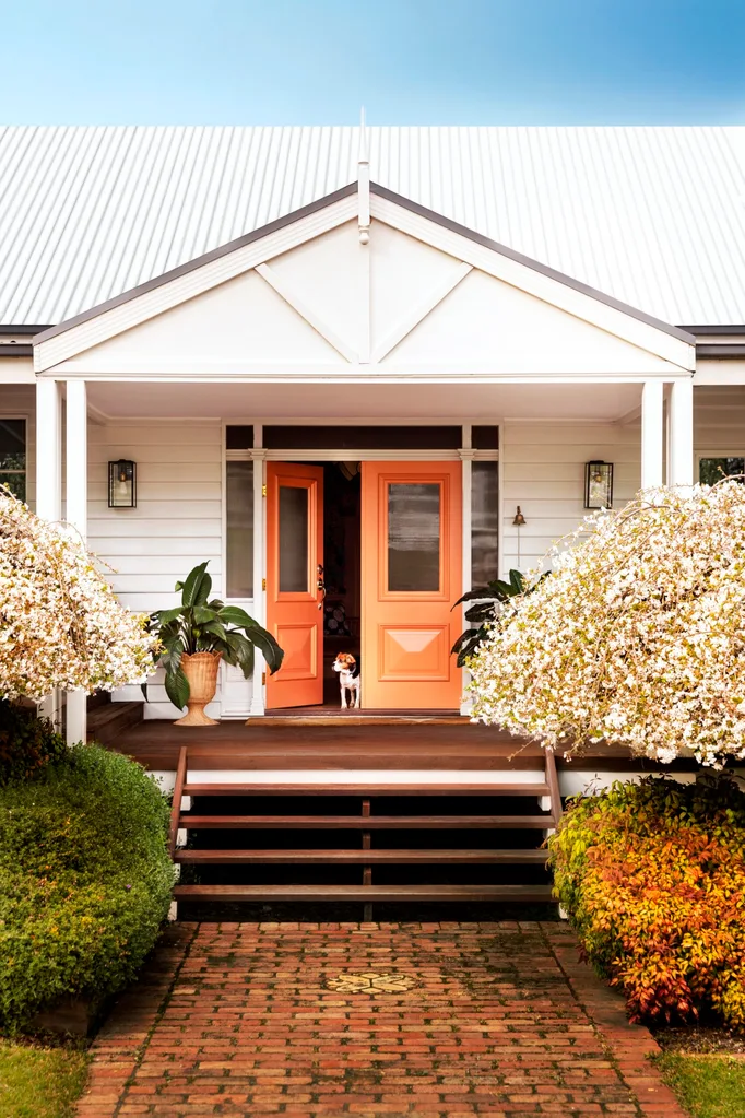 Yarra Valley home interior designer Carolyn Burns-McCrave front door