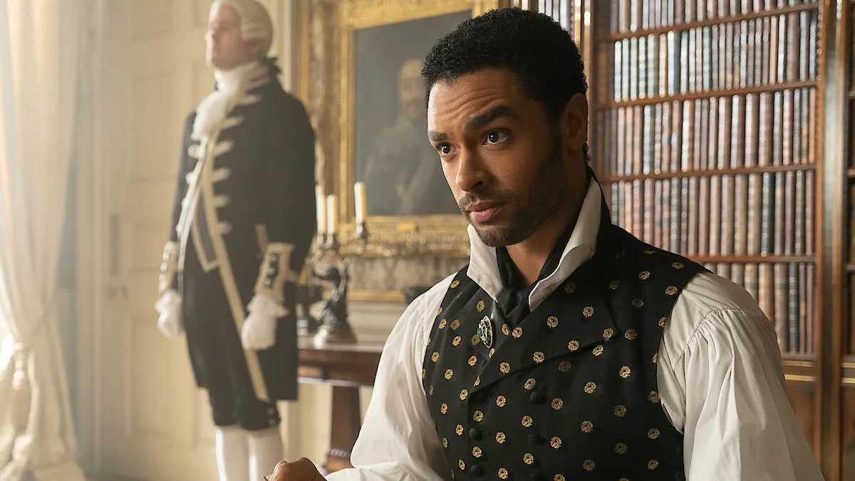 A still from period drama Bridgerton depicting Rege-Jean Page as Simon Basset, the Duke of Hastings.