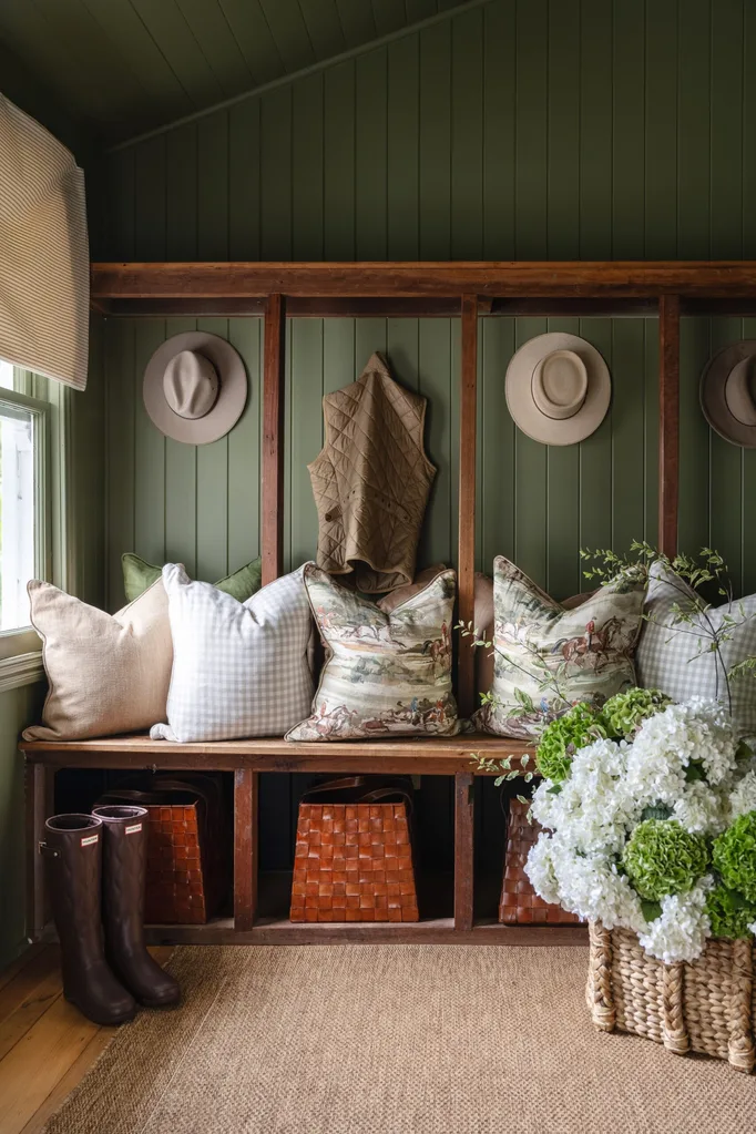 Rosewood Farm Queenslander mudroom