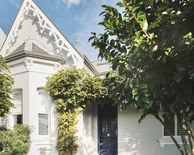 Modify Homes - 58 Cascade Street, Paddington modern facade of home white house