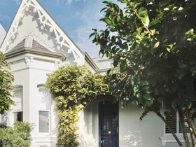Modify Homes - 58 Cascade Street, Paddington modern facade of home white house
