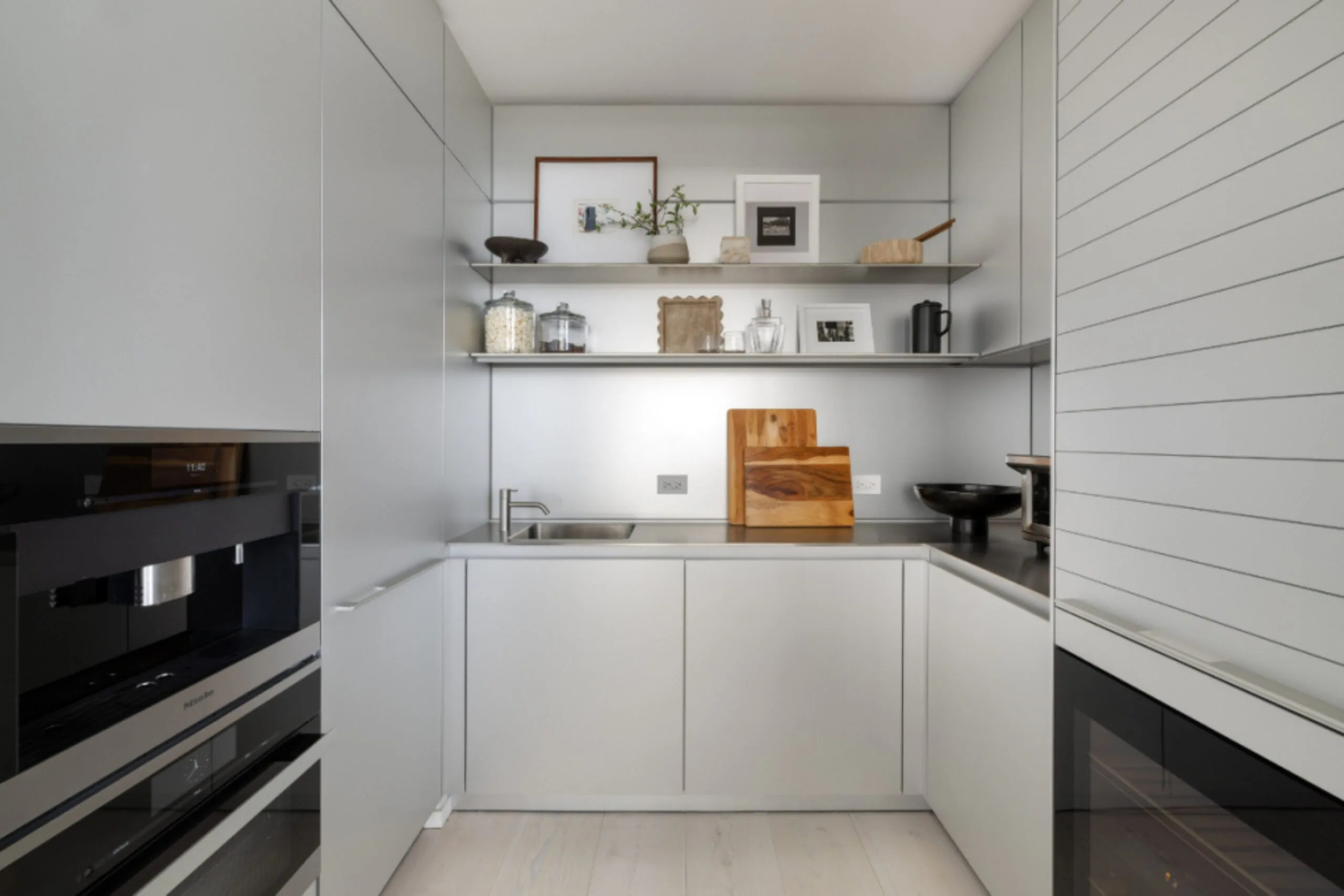 Justin Bieber Hailey Bieber New York house butler's pantry