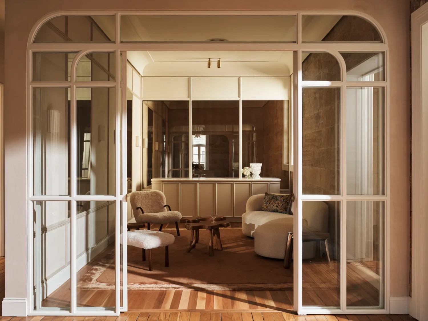 Diandra Politano's studio waiting room