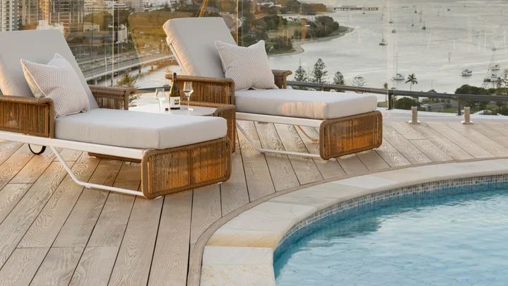 20 backyard pools so good we’d happily spend all summer in them