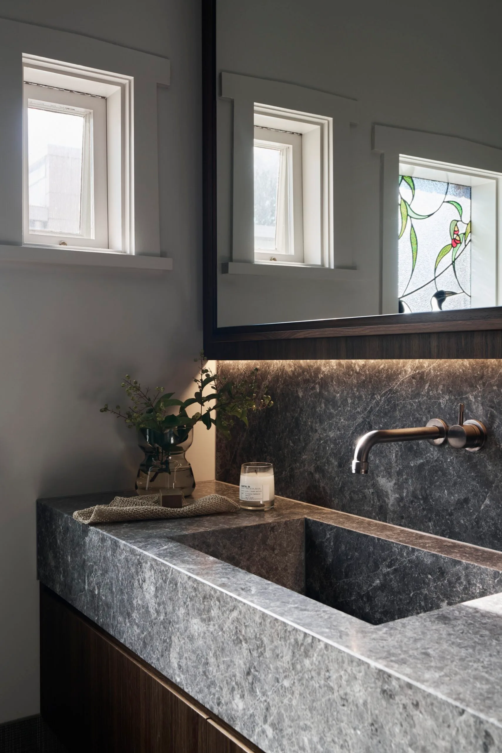 Melbourne heritage home Studio Jung bathroom